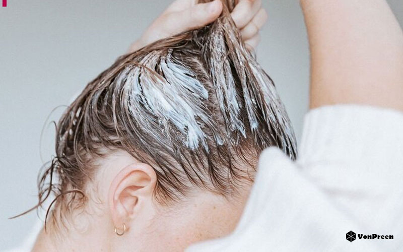 Cách chăm sóc tóc xoăn - Cách chọn gel tạo kiểu, dầu dưỡng phù hợp
